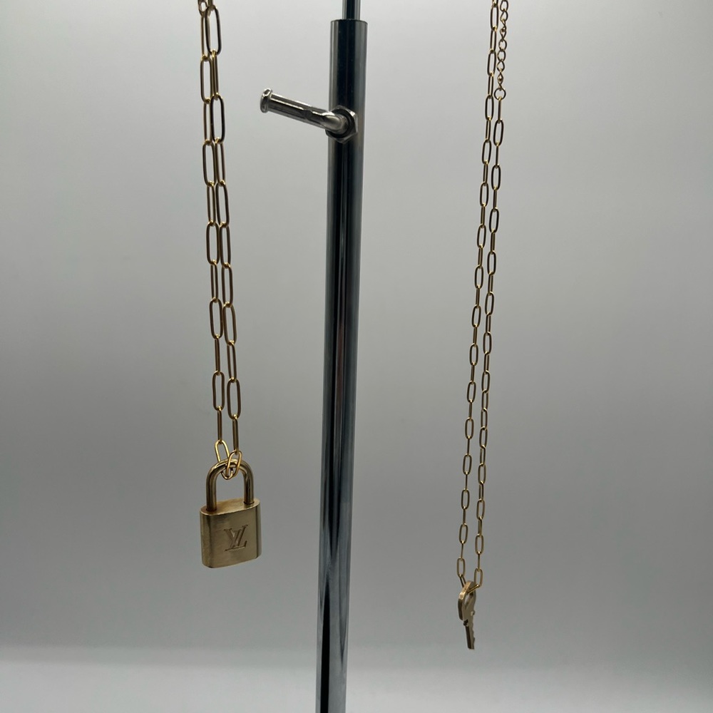 LV lock and key authentic !! Shiny! Super cute together 🔥🔥🔥 - Picture 2 of 2